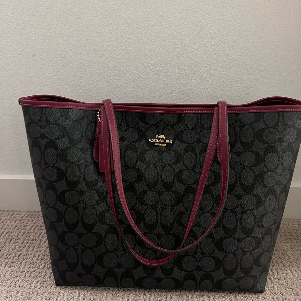Coach purse city tote